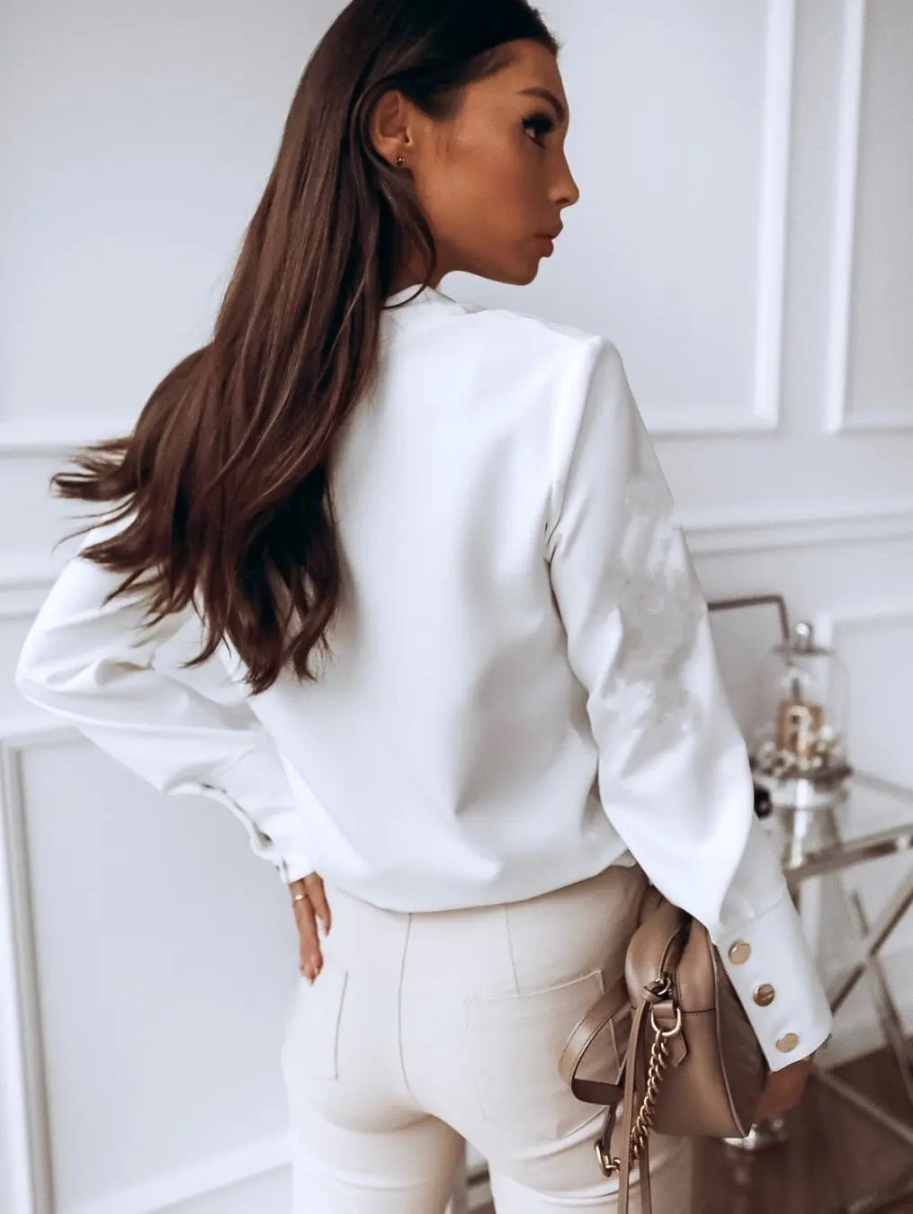 FashionEase - Elegant Bluse med Knapper og Lange Ermer for Hverdag og Fest Motelys