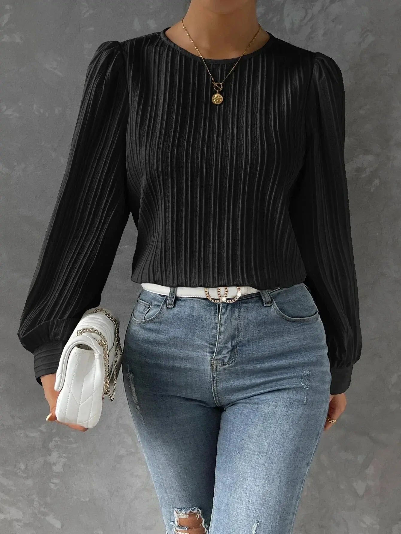 ChicStyle - Elegant Bluse med Lange Ermer for Hverdag og Fest Motelys