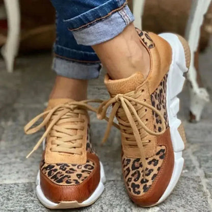 SneakerVibe - Trendy Joggesko med Leopardtrykk for en Unik Stil Motelys