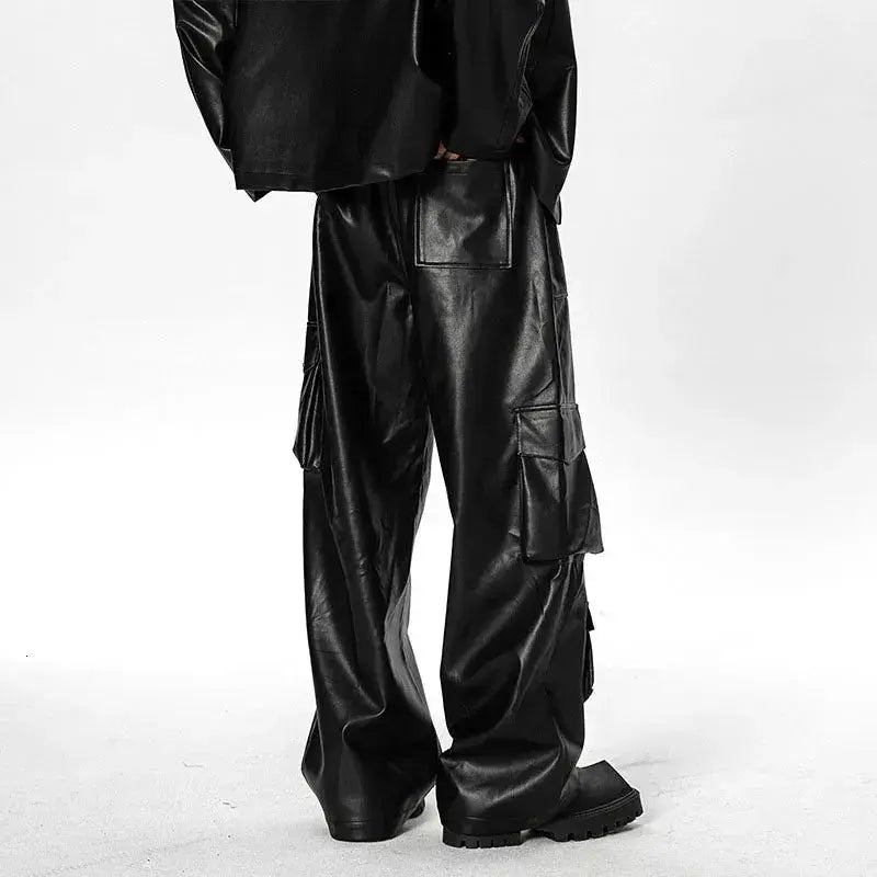 UrbanChic - Løse Skinnbukser For En Uformell Men Stilfull Look Motelys