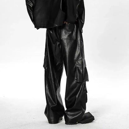 UrbanChic - Løse Skinnbukser For En Uformell Men Stilfull Look Motelys