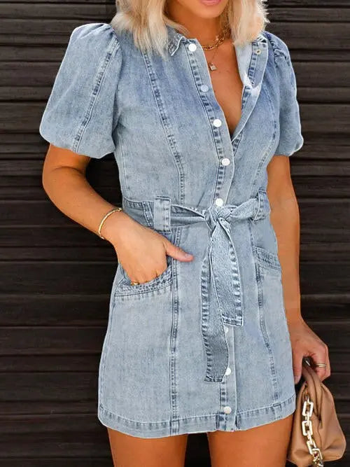 DenimChic - Trendy Knappekjole Med Puffermer I Denim For Stilfulle Dager Motelys