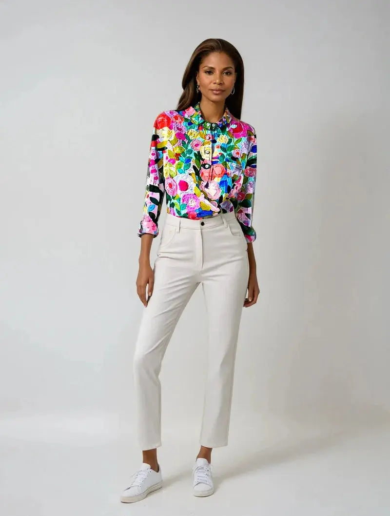 FloralVibe - Bluse med Blomstermønster for En Fargerik Garderobe Motelys