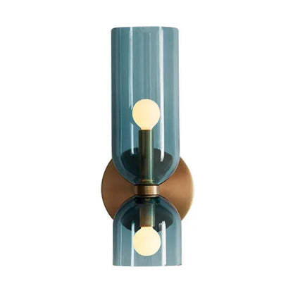 LumoSphere - Stilren Vegglampe med Dobbelt Glasshode for Eleganse Motelys