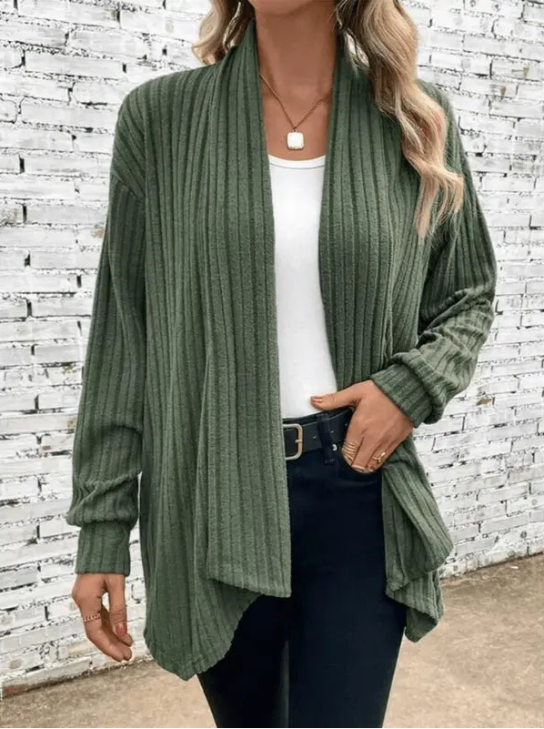 CozyCocoon - Vest i Flaggermusstrikk for En Trendy Vinterlook Motelys