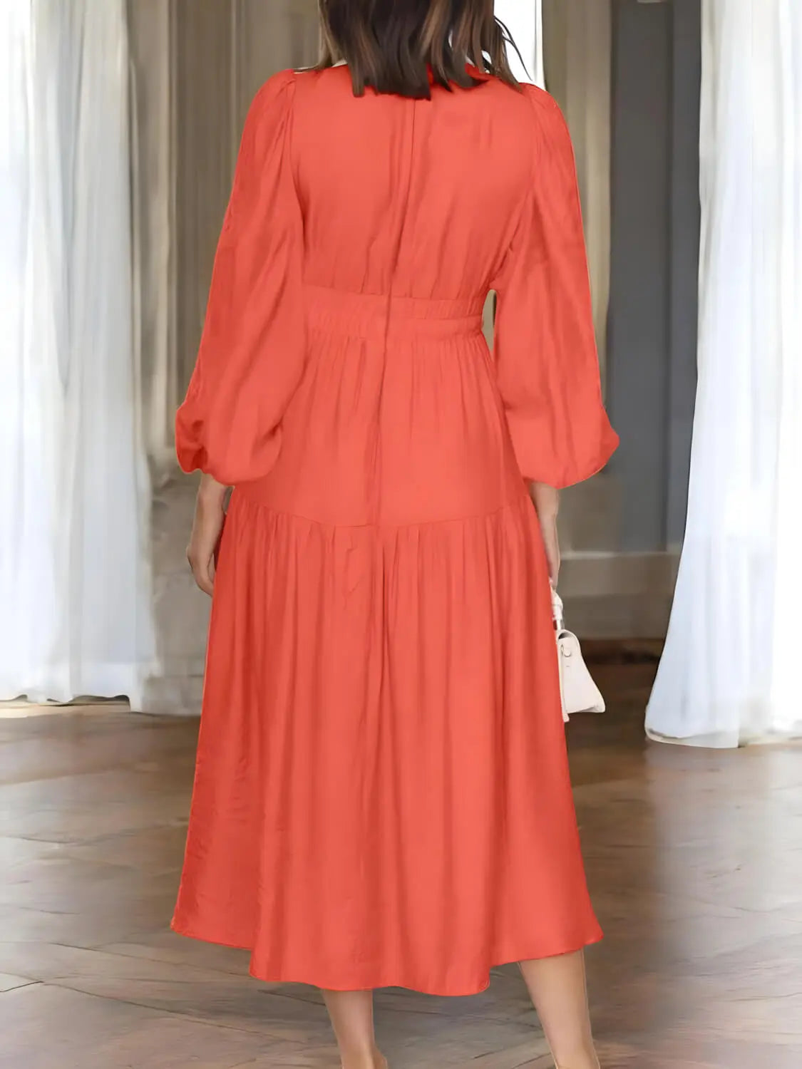 GlamourWave - Stilfull Maxikjole med Dyp V-Hals for Elegante Anledninger Motelys
