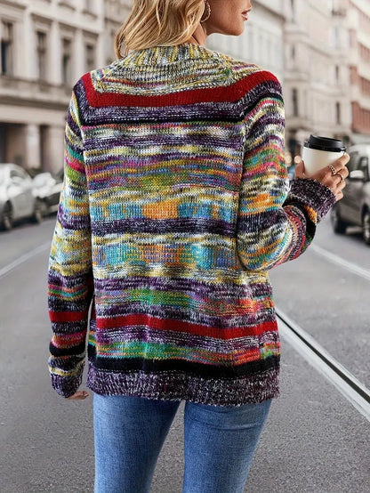 KnitChic - Flerfarget Strikket Cardigan for Trendy Lag-på-Lag Stil Motelys
