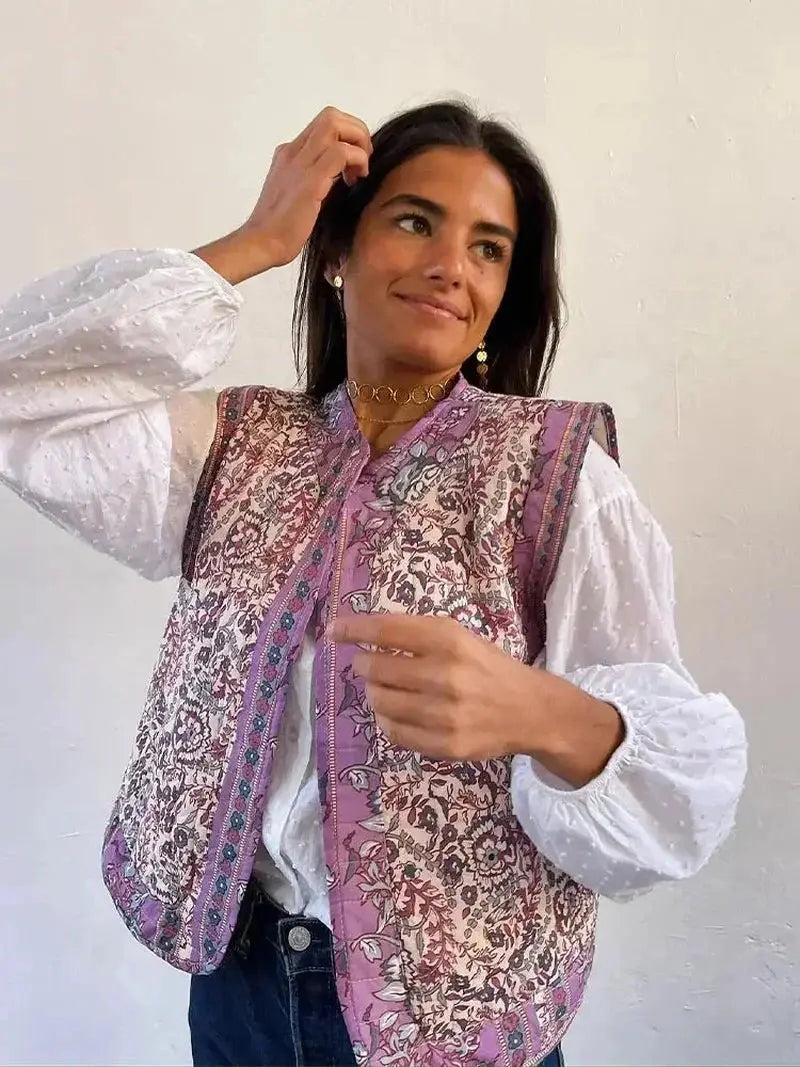 FloralChic - Vattert Gilet med Blomstermønster for En Trendy Look Motelys