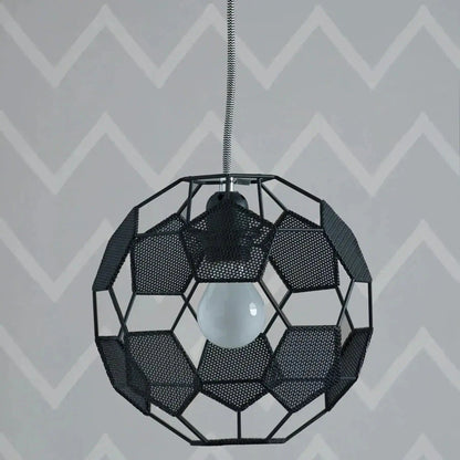 SportyGlow - Kreativ Pendellampe med Fotballskygge for Ungdomsrom Motelys