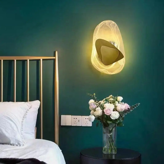 LuxeLight - Elegant LED-Vegglampe i Glass for Stilren Belysning Motelys