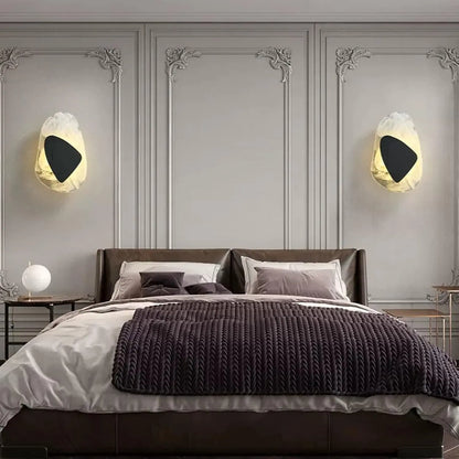 LuxeLight - Elegant LED-Vegglampe i Glass for Stilren Belysning Motelys
