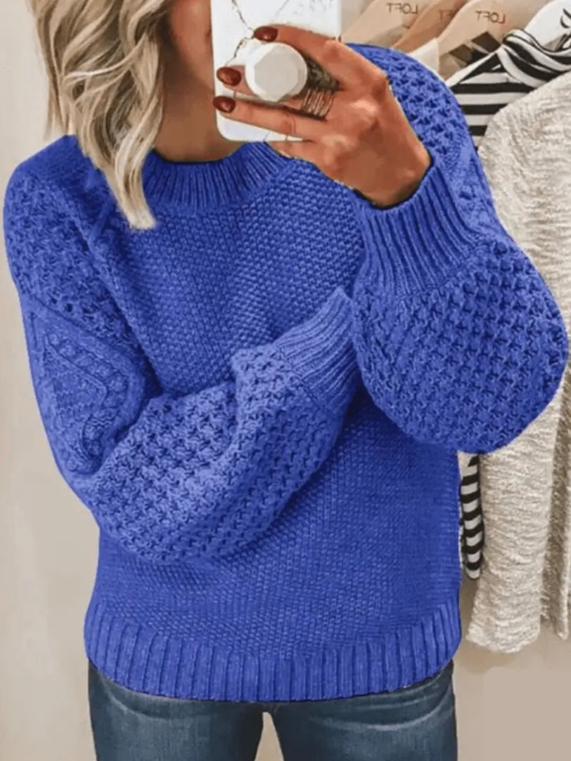 KnitNest - Trendy Strikket Genser for Varm Komfort Motelys