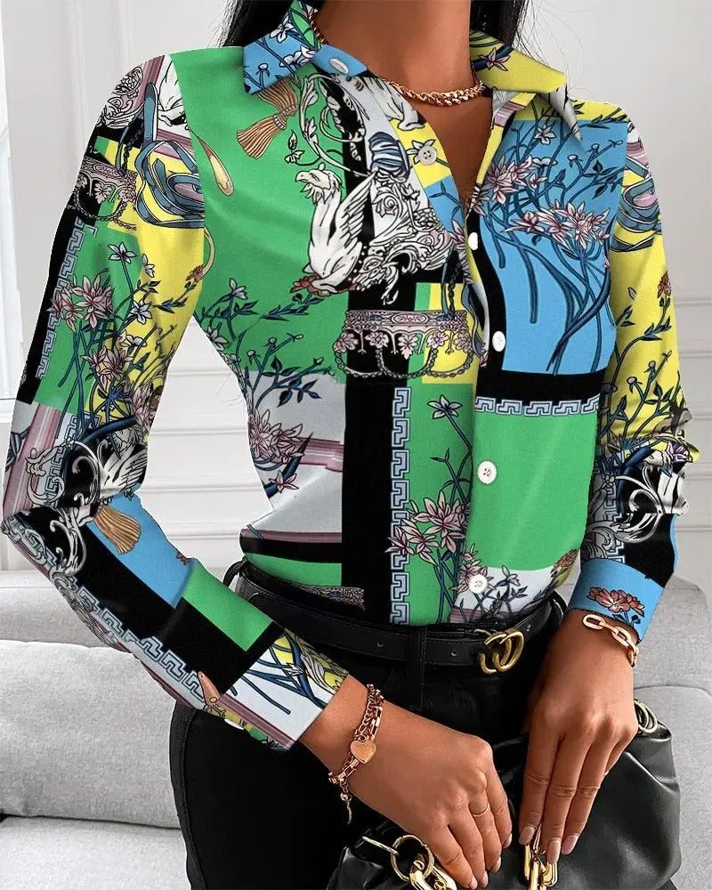 TrendyVibe - Stilig Bluse med Retrotrykk for En Uformell Look Motelys