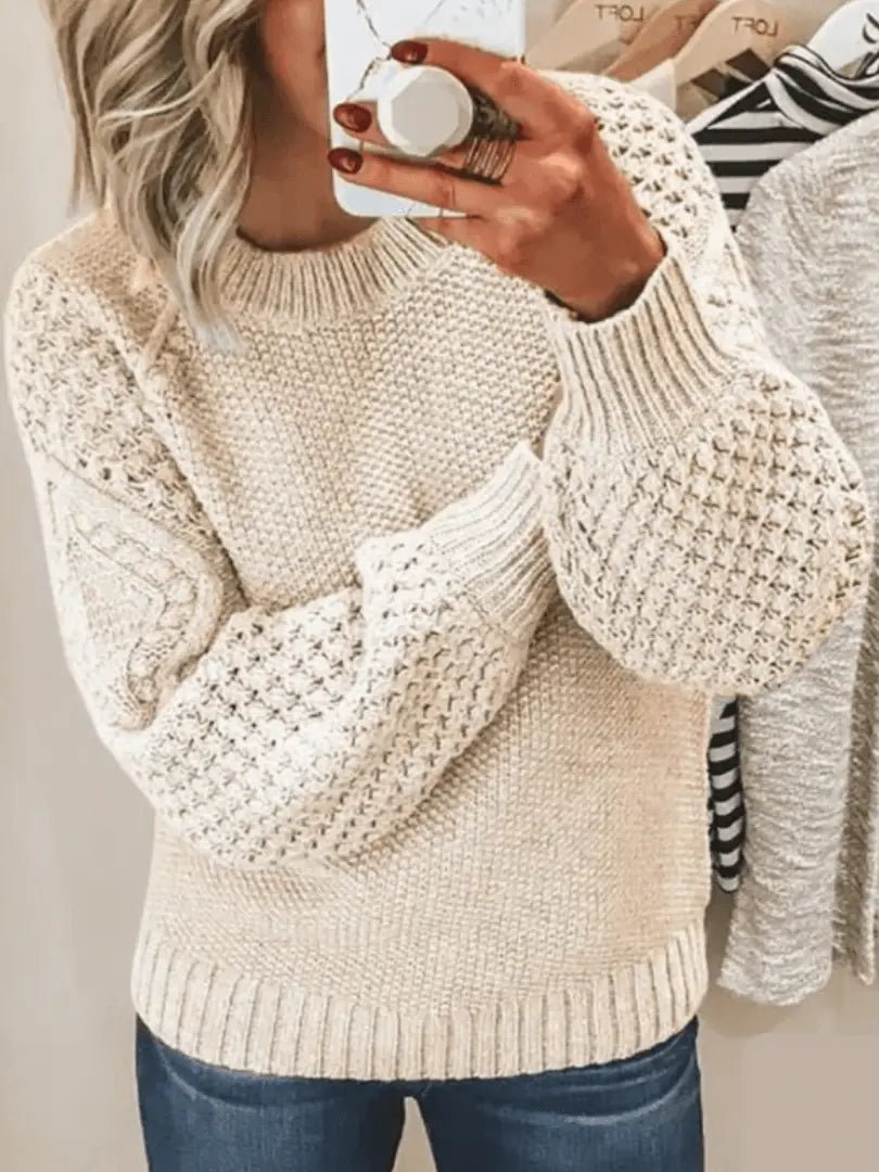 KnitNest - Trendy Strikket Genser for Varm Komfort Motelys