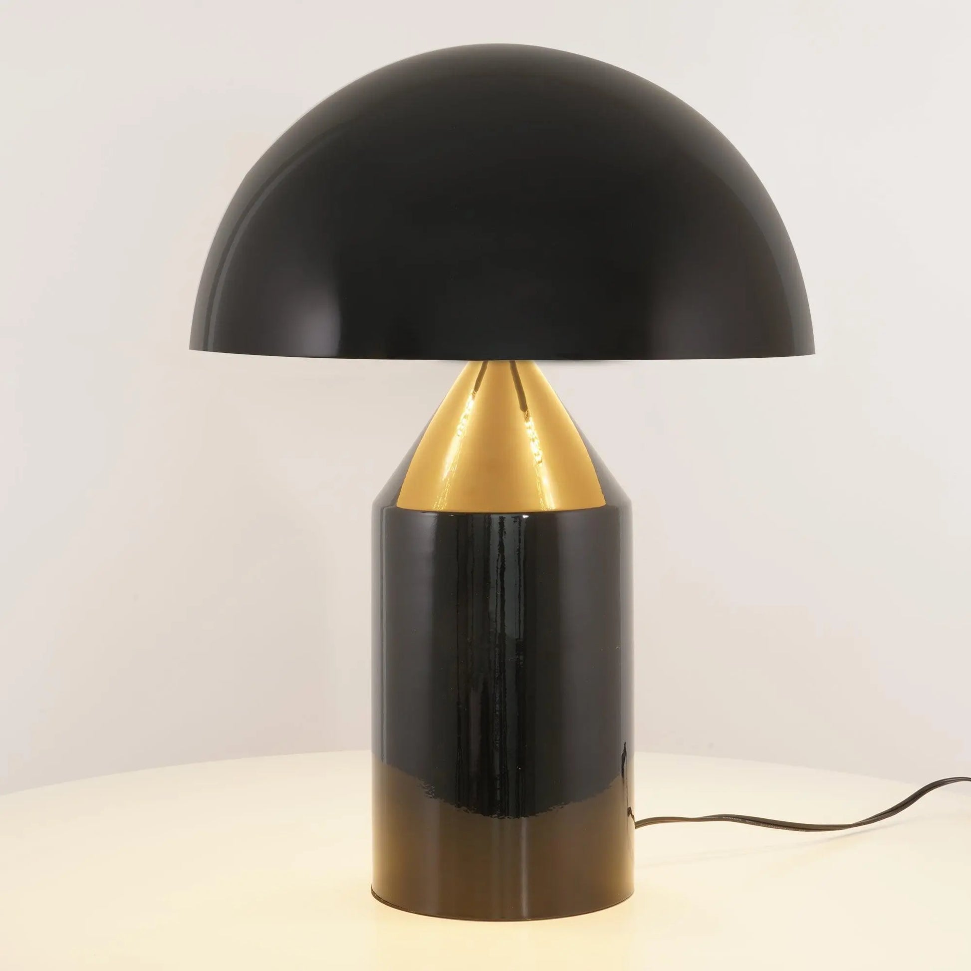 BrightCraft - Stilig Panellampe i Metall for Moderne Interiør Motelys