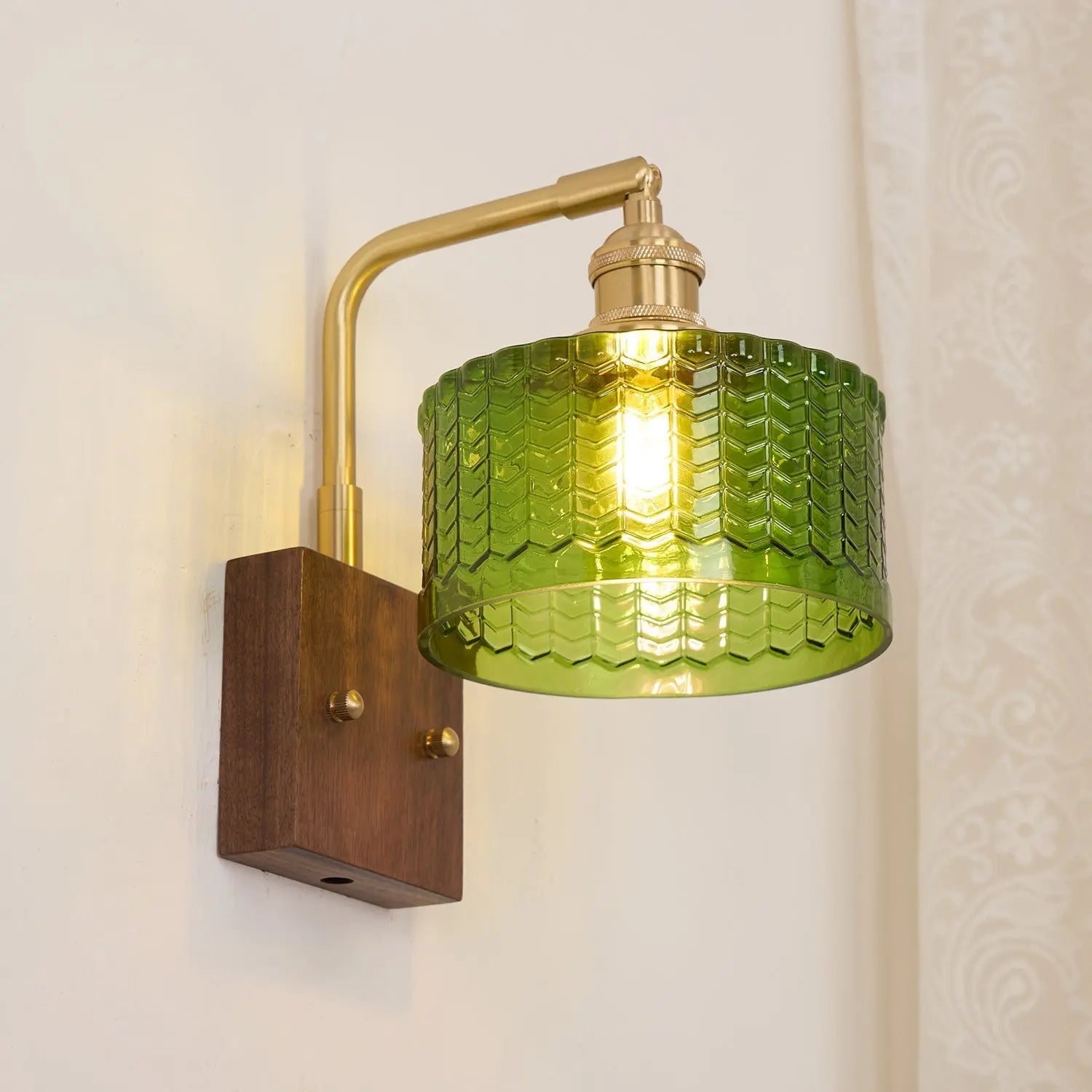 LumoGlow - Elegant Vegglampe for Modernt Interiør Motelys
