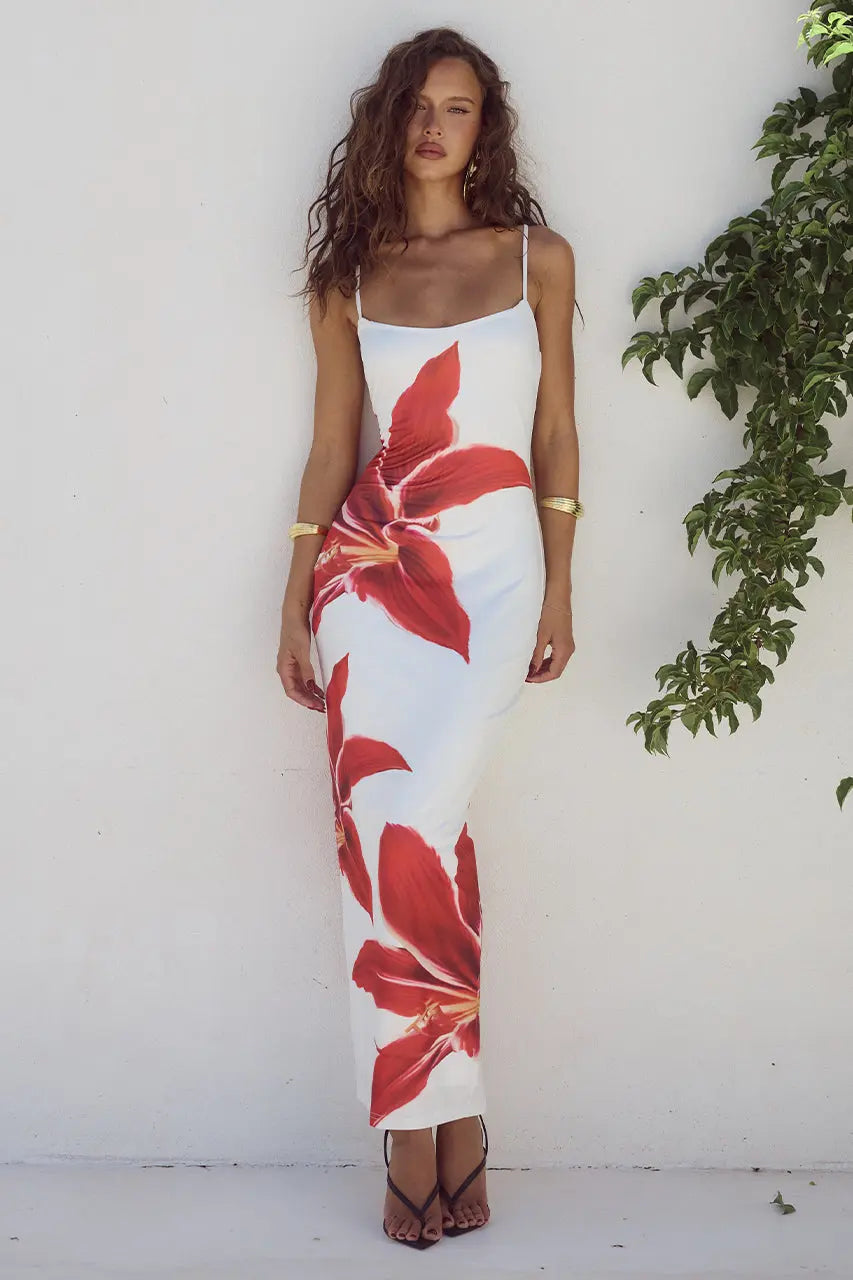 FloralChic - Blomstret Kjole for Sommerlige Anledninger Motelys