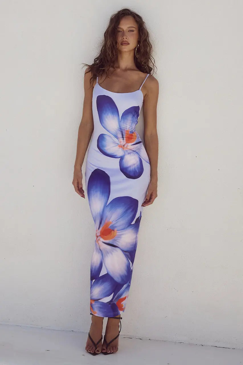 FloralChic - Blomstret Kjole for Sommerlige Anledninger Motelys