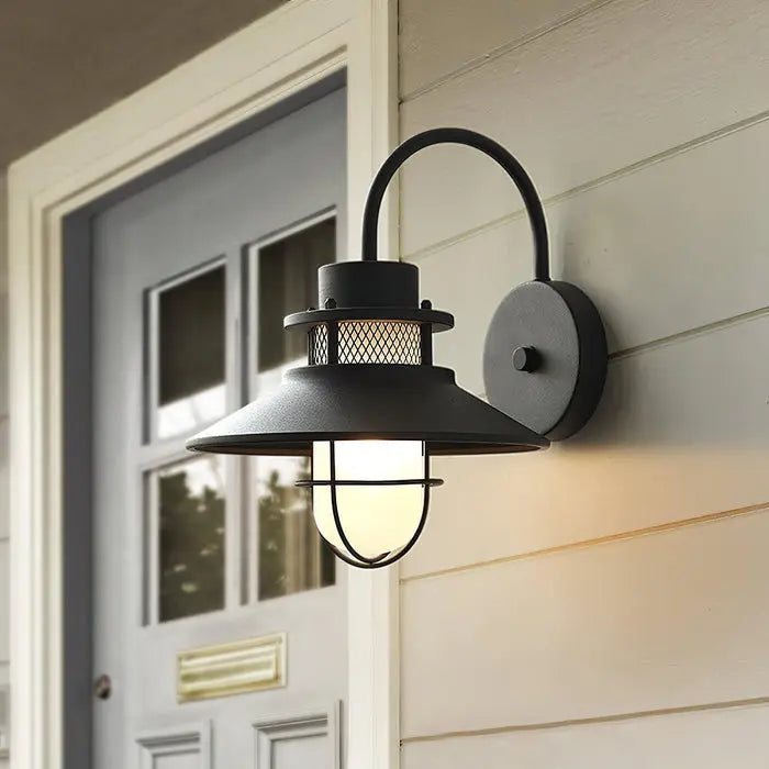 BrightForge - Industriell Utendørslampe for Et Rått Utseende Motelys