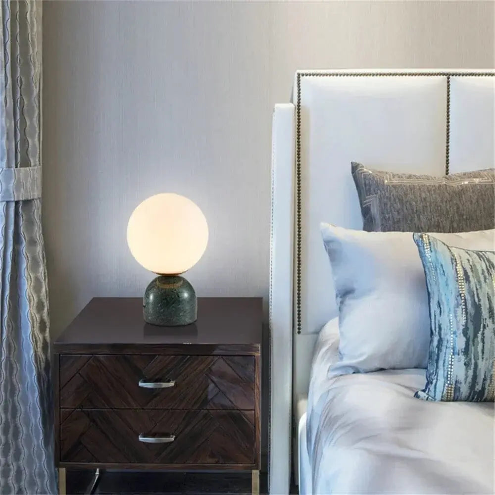 Bordlampe med isk glasskule Motelys