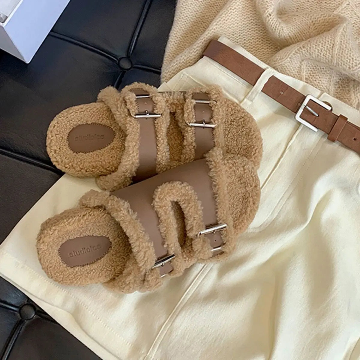 Fluffy Unisex-sandaler Motelys