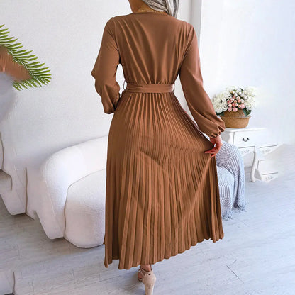 GlamTwist - Stilren Plissert Kjole For Uforglemmelige Anledninger Motelys