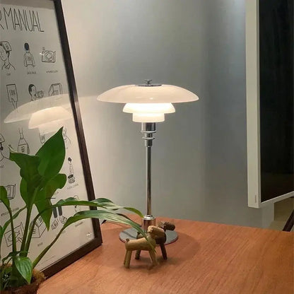 LumiCraft - Elegant Bordlampe i Glass for Stilfull Belysning Motelys