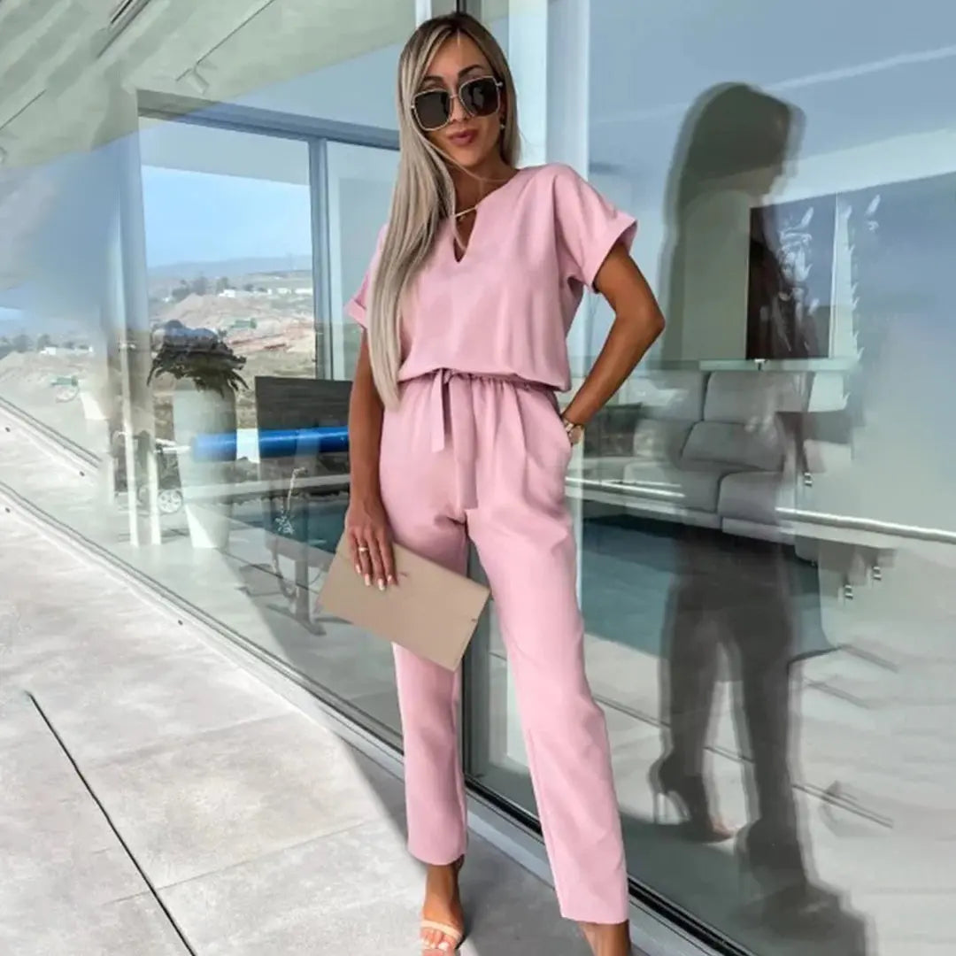TrendyFit - Stilig Jumpsuit For Kvinner For En Tidløs Look Motelys