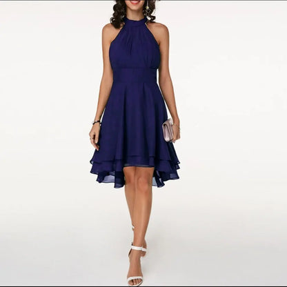 NoireLuxe - Elegant Halterneck Maxi Kjole Motelys