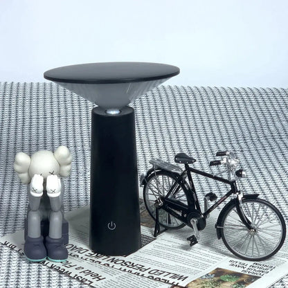 LumiFlex - Trådløs Bordlampe for Modern Belysning Motelys
