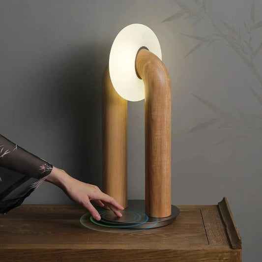 BrightNest - Elegant Trådløs Bordlampe for Moderne Innredning Motelys