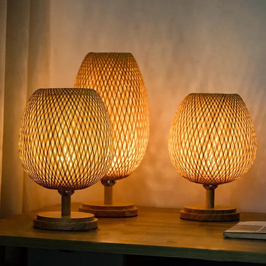 BambooGlow - Unik Bordlampe i Bambus for Hjemmet Ditt Motelys