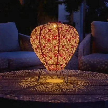 SkyGlow - Fantastisk Varmluftsballong med Solcellelykt for Kveldsstemning Motelys