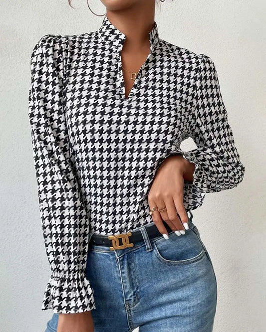 ChicVibe - Trendy Bluse med Mønster for Moderne Stiler Motelys