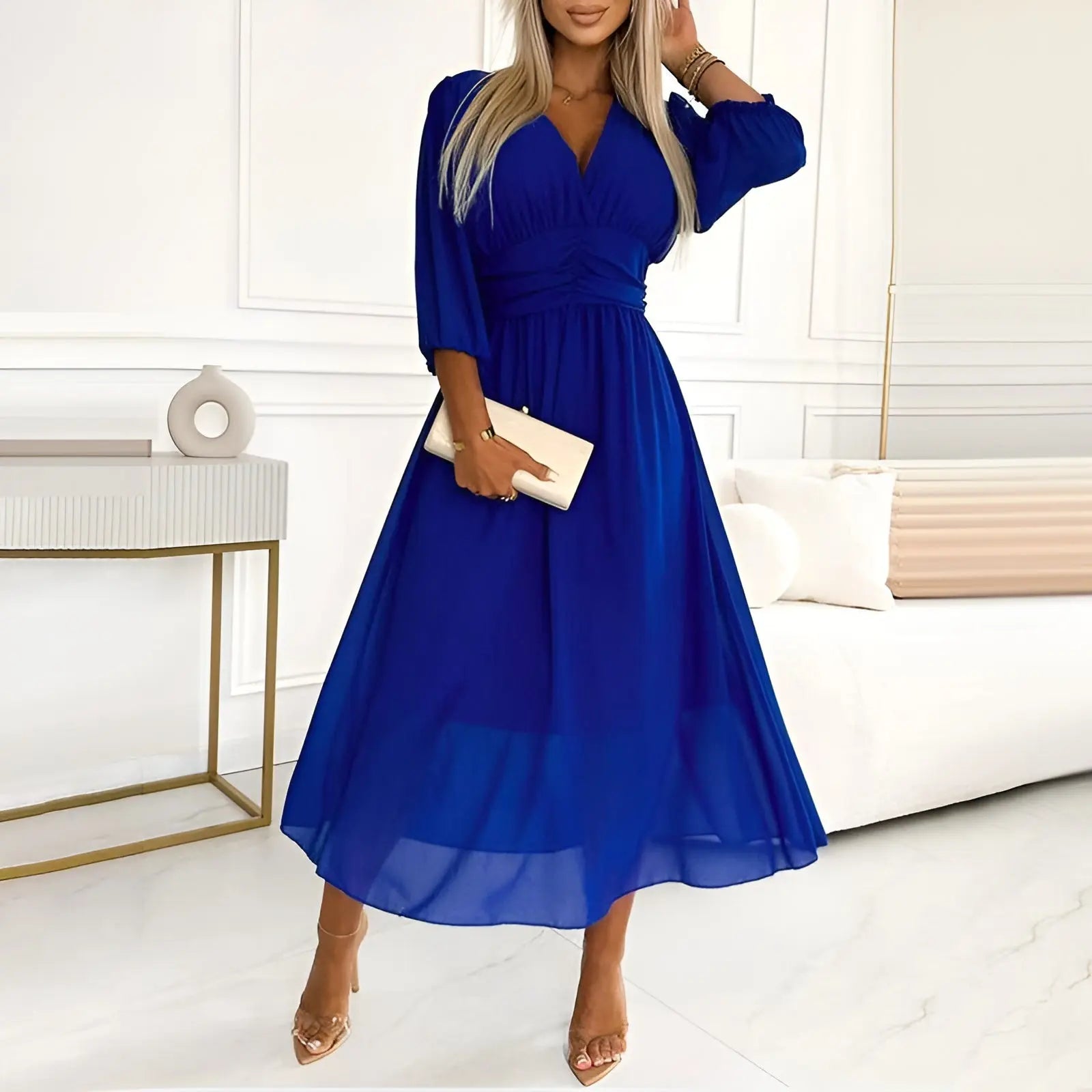 SilkDreams - Elegant Kjole i Lys Silkesilkekorsong for Alle Anledninger Motelys