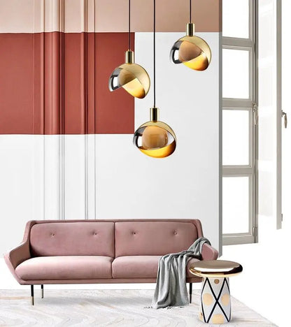 LuxeGlow - Fantastisk Pendellampe i Gullglass for Elegant Belysning Motelys