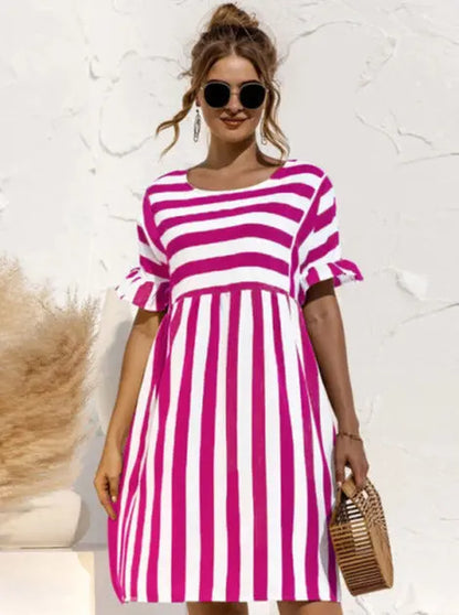 FashionWave - Sjarmerende Stripete Kjole for Varme Dager Motelys