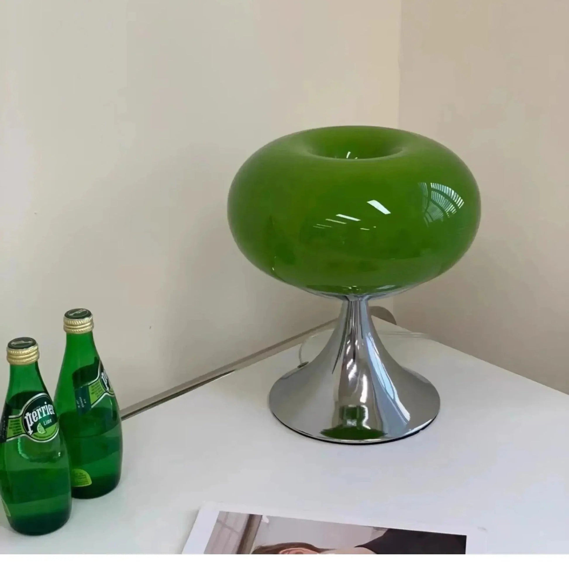 Eplebordlampe i antikk stil Motelys