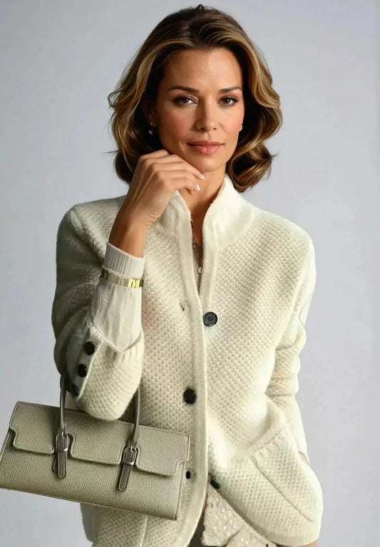 Elena – Elegant Strikket Cardigan for Alle Sesonger Motelys
