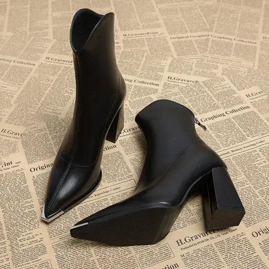 Eclipse – Eksklusive Chelsea Boots med Kromdetalj Motelys