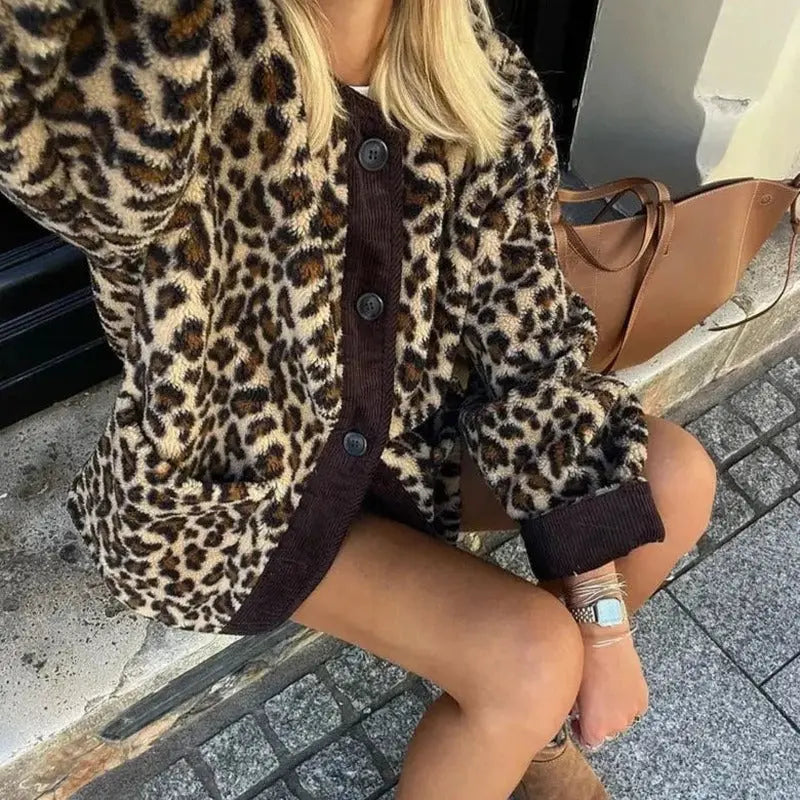 Savanna – Dristig leopardmønstret cardigan for stilige fashionistaer Motelys