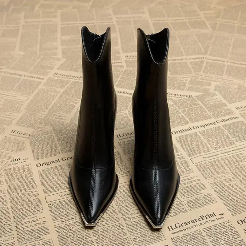 Eclipse – Eksklusive Chelsea Boots med Kromdetalj Motelys